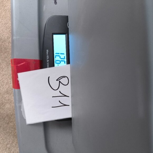 Calvin Klein Premium Lambswool Wool Bloke Blokecore Preppy V-Neck Sweater XL - Picture 8 of 8